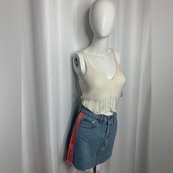 Zara denim skirt with red stripe - Picture 2 of 7
